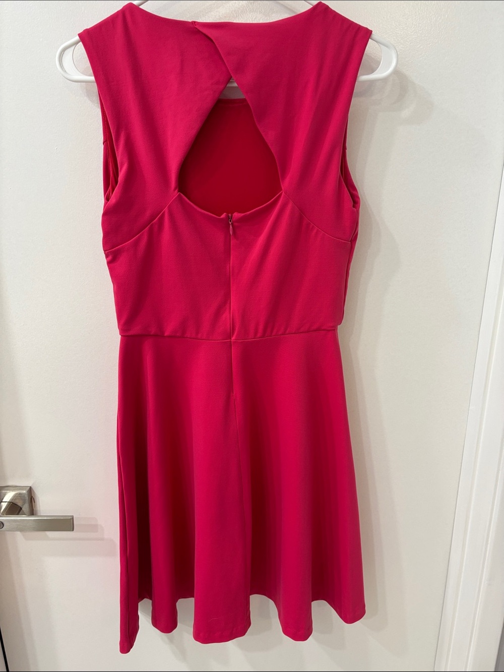 Cynthia Rowley Sleeveless Fit-and-Flare Dress in Fuchsia Open Back Small - Picture 3 of 8